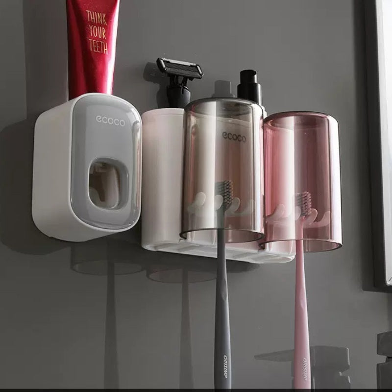 Support de rangement pour dentifrice, brosse à dents et gobelet