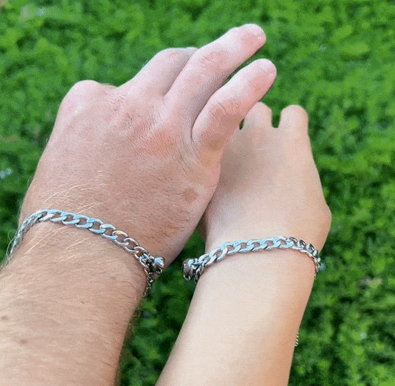 Lot de 2 Bracelets Couple Aimant