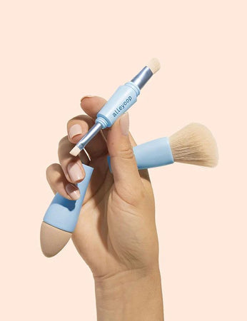 Brosse de maquillage 4 en 1 Balmya®
